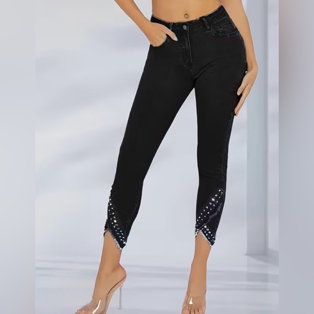 Black Skinny, Stretch Distressed Cropped Jeans, Rhinestone, Small, NWT